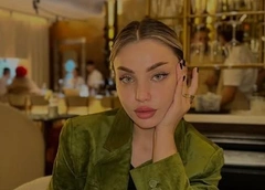 Сделала пластику груди, а после узнала, что была на 5 неделе беременности: история похудевшей на 60 кг Дианы Григорян