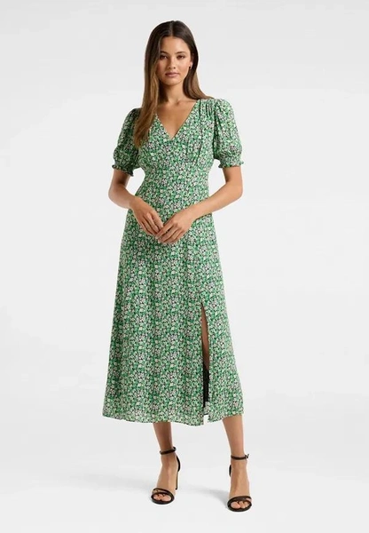 Платье Forever NewЦена: 11 599 руб.Где купить: lamoda.ru