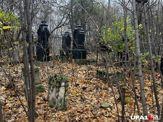 Могилы основателей города | Источник: Екатерина Чижик / UFA1.RU