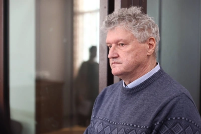 Vector Scientist Accused of Bribery: 'Not a Crook'