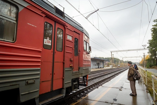 Подростки избивали людей в кузбасской электричке | 142.ru