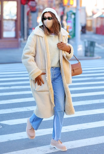 Ирина Шейк в Нью-Йорке | marieclaire.ru