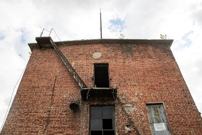 Worker dies after falling from ladder in Ryazan