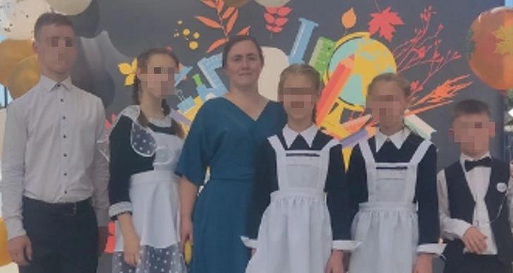 Наталья Юдинцева с детьми
