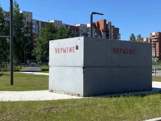В Кронштадте устанавливают бетонные укрытия, в которые можно спрятаться при атаке БПЛА | Источник: Официальная страница администрации Кронштадтского района Санкт-Петербурга
