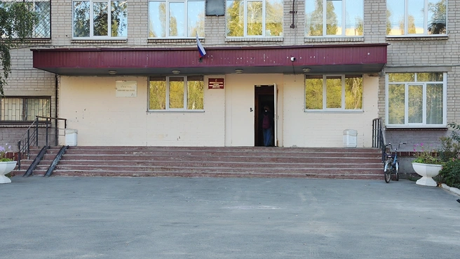 Мэрия Воронежа уволила директора скандальной школы № 30, где родители взбунтовались из-за разрухи. Но это ещё не победа | Источник: Татьяна Тельпис / Voronezh1.ru