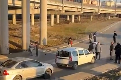 Подросток разбился насмерть, упав с моста в Челябинске