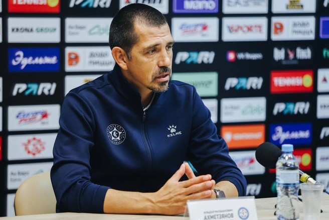Новым главным тренером «Оренбурга» назначен Ильдар Ахметзянов | Источник: ФК «КАМАЗ» Набережные Челны — Дмитрий Колесников / ВКонтакте
