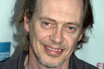 Синдром отличника: может ли психолог впасть в депрессию, а голливудский актер не иметь идеальной улыбки?