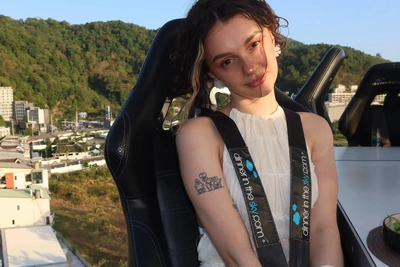 Daryana ужинала с парнем в подвесном ресторане