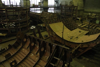 На заводе в Кургане упала тяжелая панель