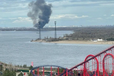В Волгограде заметили густой дым из поймы напротив стадиона