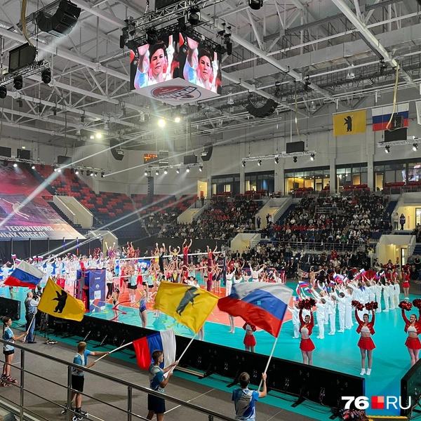 В открытии приняли участие десятки спортсменов | Источник: читатель 76.RU