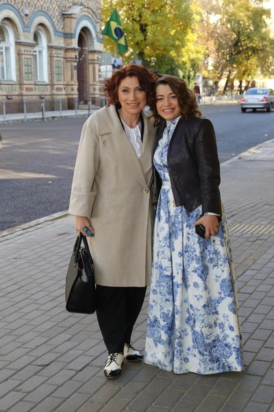 Роза Сябитова с дочкой Ксенией | www.starhit.ru