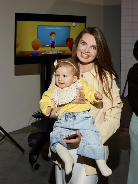 Алеся Энберт с дочкой Мишель | Источник: пресс-служба Psychologies.ru