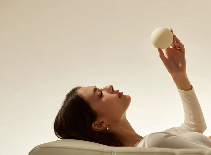 маникюр 2025, красивый маникюр, маникюр фото, маникюр привычки, красивые ногти, ногти здоровые | Источник: theDay/higgsfield