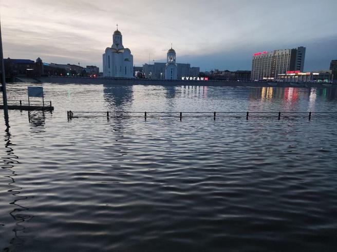 В Кургане начали публиковать данные по уровню воды в реке Тобол