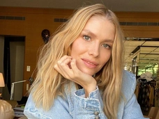 Лена Перминова шутит с подписчиками: «Если серьезно, то сосать хорошо тоже надо уметь!»