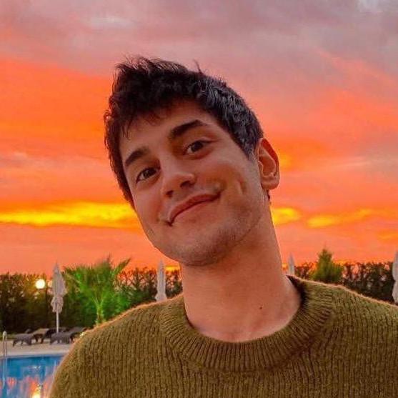 Умер турецкий актер Ибрагим Йылдыз, сыгравший в сериале «Великолепный век»