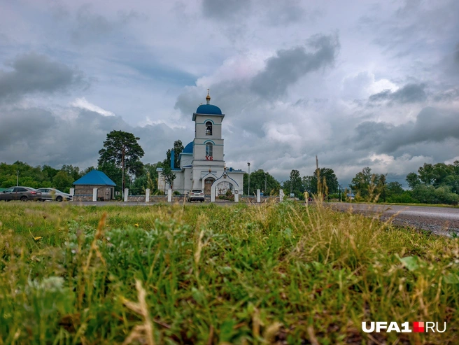 Храм — первое, что встречает путников | Источник: Булат Салихов / UFA1.RU