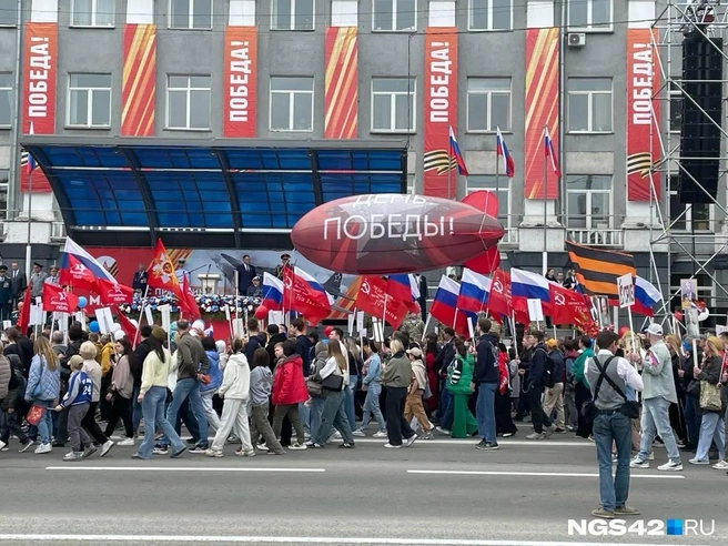 Люди разошлись на интерактивные площадки | Источник: Лера Городецкая / NGS42.RU