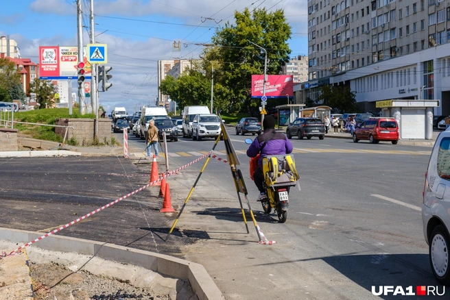 Перекресток с улицей Степана Кувыкина теперь выглядит непривычно  | Источник: Булат Салихов / UFA1.RU