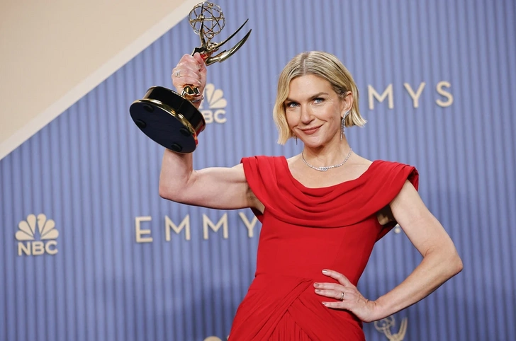 Рэй Сихорн на премии «Эмми-2026» | Источник: Getty Images
