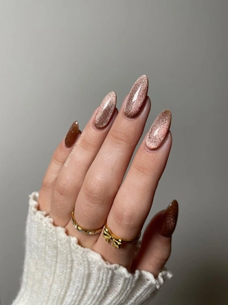 Источник: @brittany_nailart