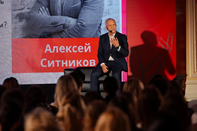 Алексей Ситников предложил уникальный взгляд на любовь&nbsp;— через нейрофизиологию и эволюцию | Источник: Psychologies