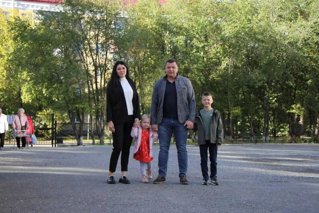 Антон Науменко с семьей | Источник: Антон Науменко / t.me