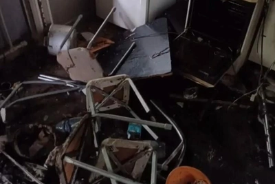 Полицейский спас хозяйку при взрыве газа в Челнах и сам пострадал