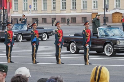 Без техники и кадетов: репетиция парада на Дворцовой