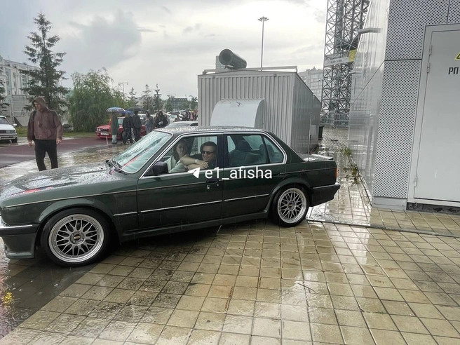 …а эта&nbsp;— 3 миллиона | Источник: Катерина Маврина / E1.RU