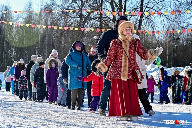 Сотрудники принарядились | Источник: Василина Любимова / 59.RU