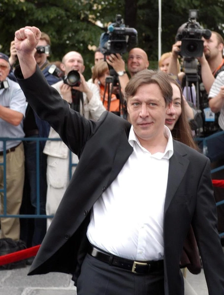 Все ждут, что Ефремов восстановится и вернется к работе