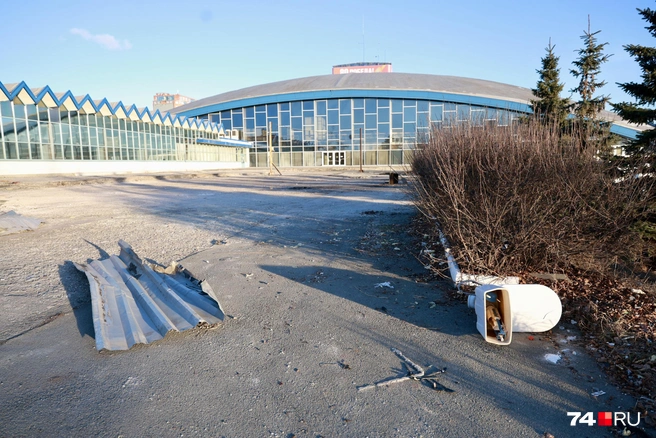 И кажется, что жизни внутри больше нет | Источник: Михаил Шилкин