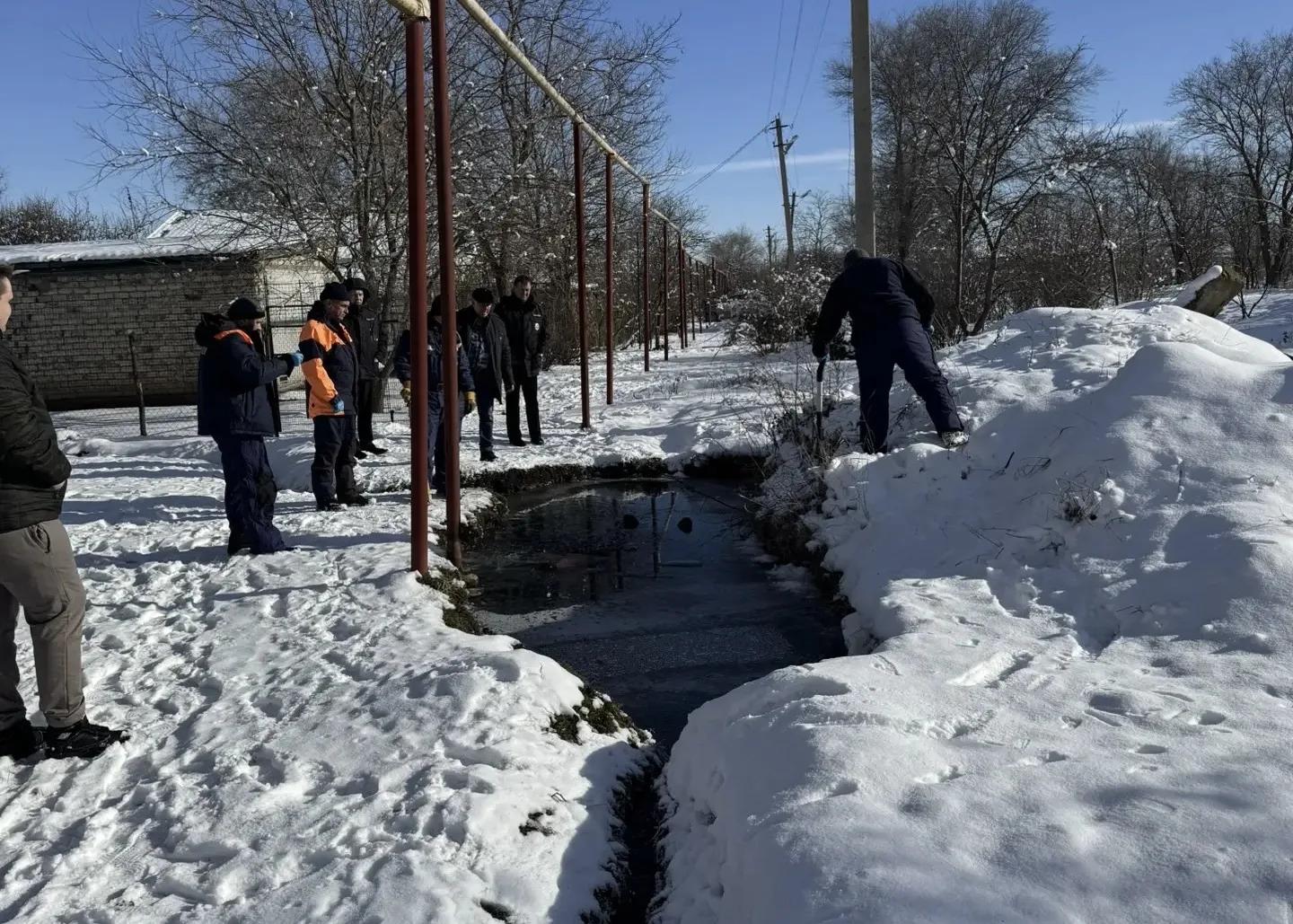 Пенсионерка утонула в канаве, которую выкопали коммунальщики на Ставрополье