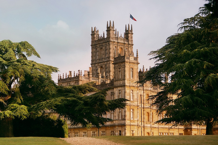 Замок Downton Abbey можно снять в аренду на Airbnb (фото 0)