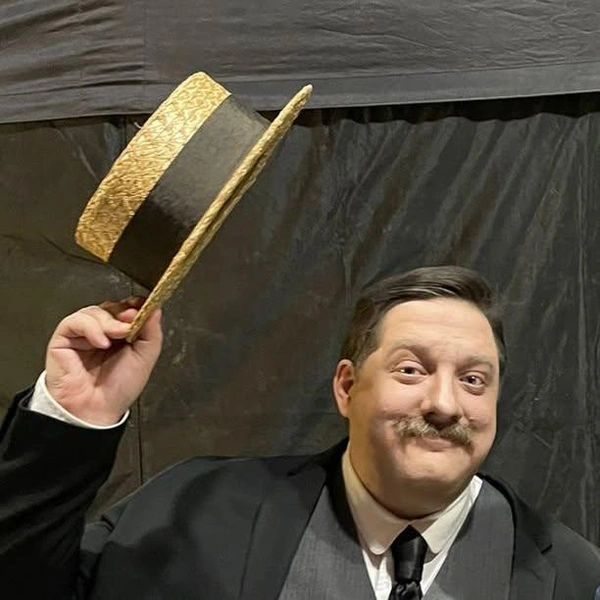 Артист снимался в разных амплуа 