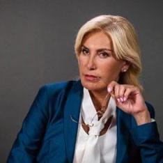 <p>Людмила Айвар</p>