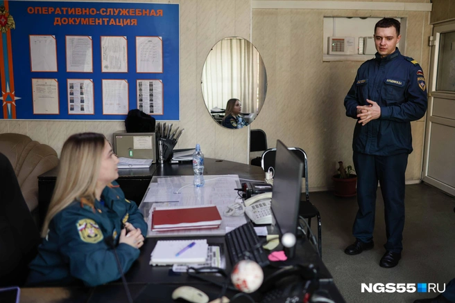 Через диспетчерскую проходит большая часть работы всей части  | Источник: Евгений Софийчук / NGS55.RU