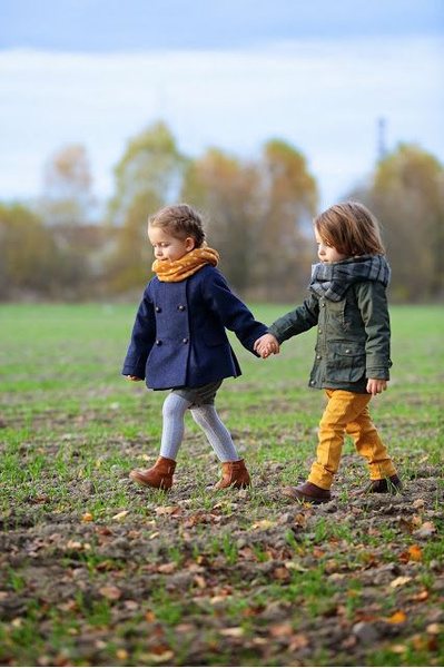 Не разговаривай с незнакомцами: 10 правил безопасности на прогулке для вашего ребенка