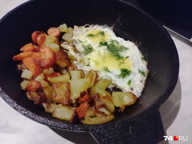 Дофотографирую и съем прямо со сковородки | Источник: Дарья Милославская