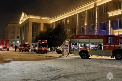 В Челябинске сгорел бывший ночной клуб «Багира»