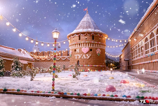 Особенно мило выглядят пряничные башенки Тульского кремля | Источник: Ирина Булгакова / 71.RU; Мария Романова / Городские порталы
