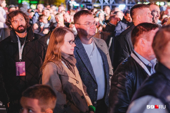 Среди зрителей замечен новый мэр Перми Эдуард Соснин | Источник: Тимофей Калмаков