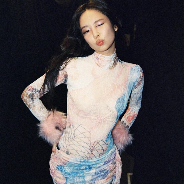 Источник: @jennierubyjane