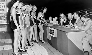 Как проходил самый первый в истории конкурс красоты и кто стал его победительницей