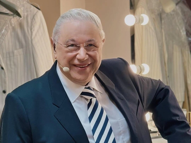 Евгений Ваганович не принял поздравления от журналистов | Источник: petrosyanevgeny / Instagram (экстремистская организация, деятельность запрещена на территории РФ)