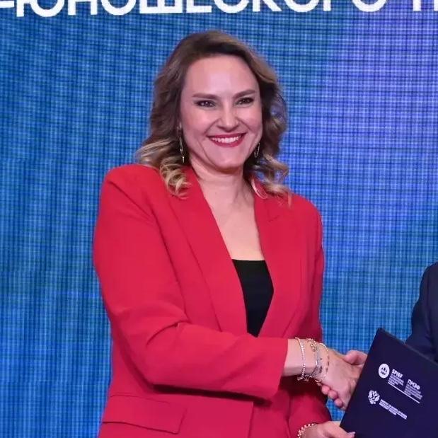 <p>Надежда Петрова </p>